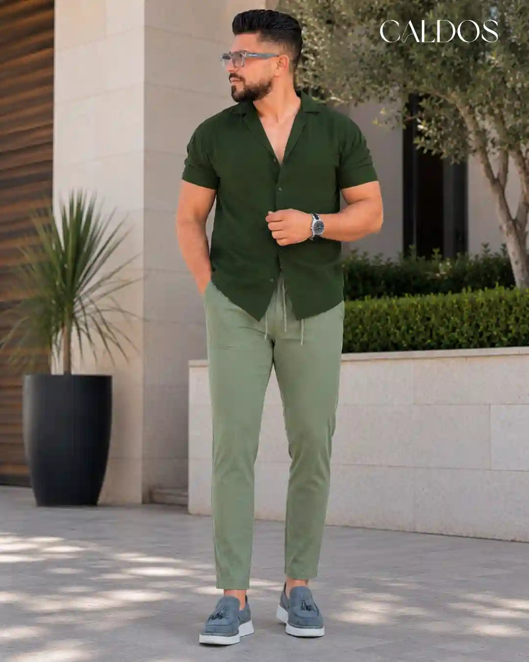 Ensemble chemise à manches courtes et pantalon